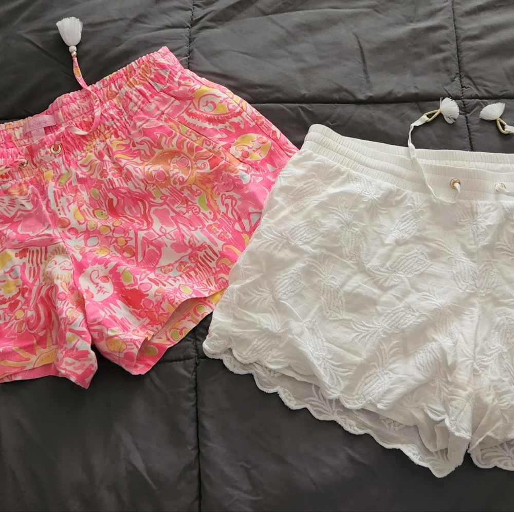 🚫sold🚫2 pair of EUC LP shprts. M